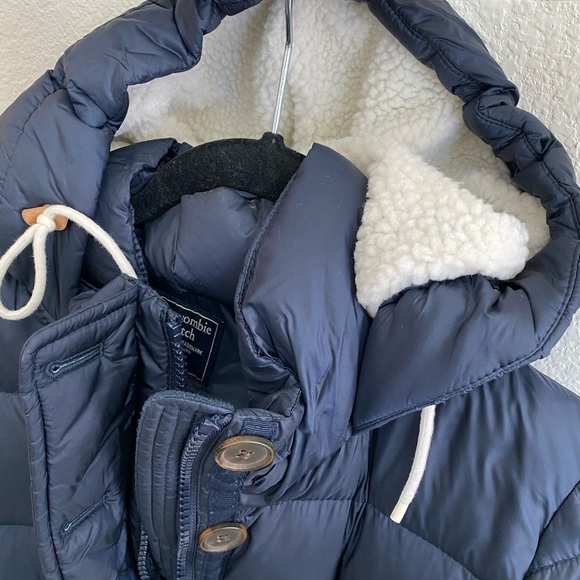 Abercrombie & Fitch Women’s Navy Blue Down Puffer Jacket Size Small Fall - Picture 9 of 11